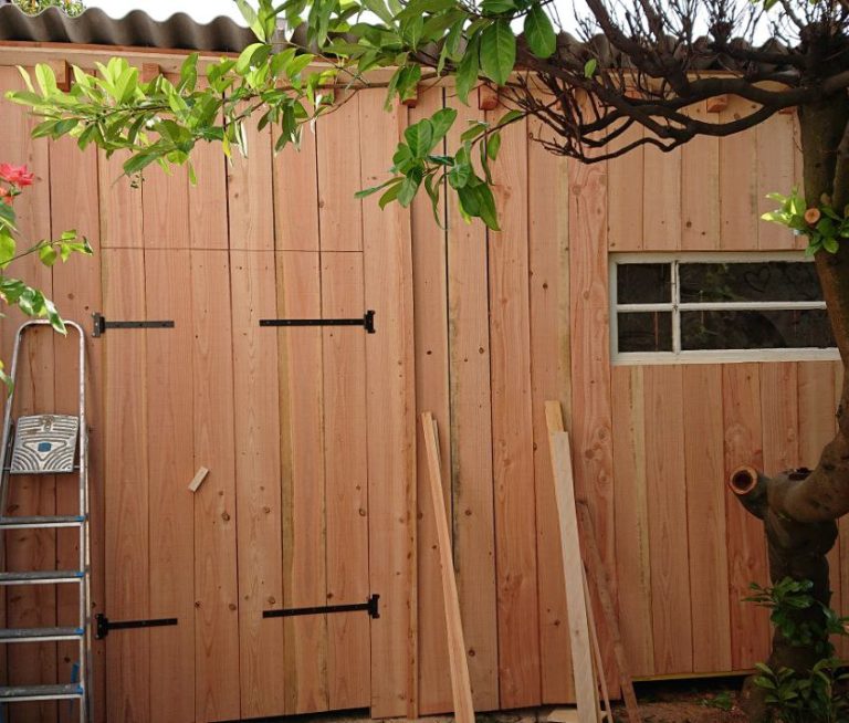 abane de jardin en bois